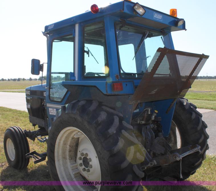 image for item D5297 1990 Ford 6640 tractor