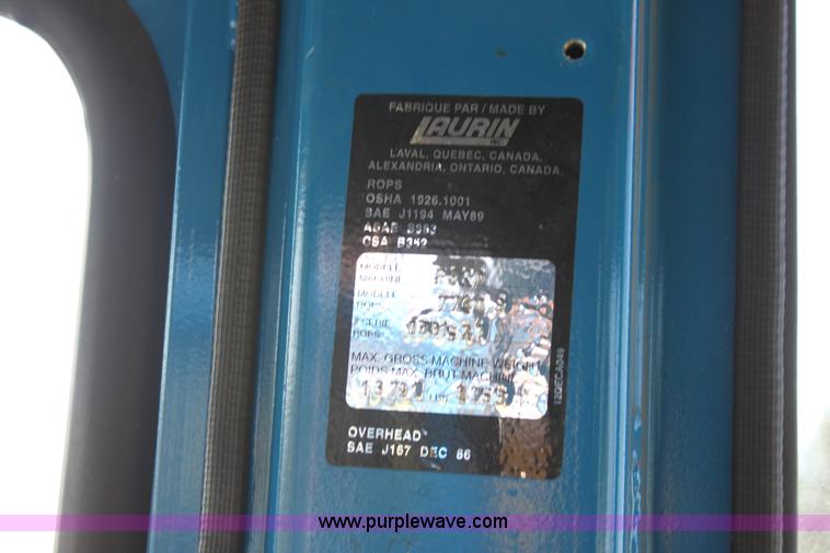 image for item D5297 1990 Ford 6640 tractor