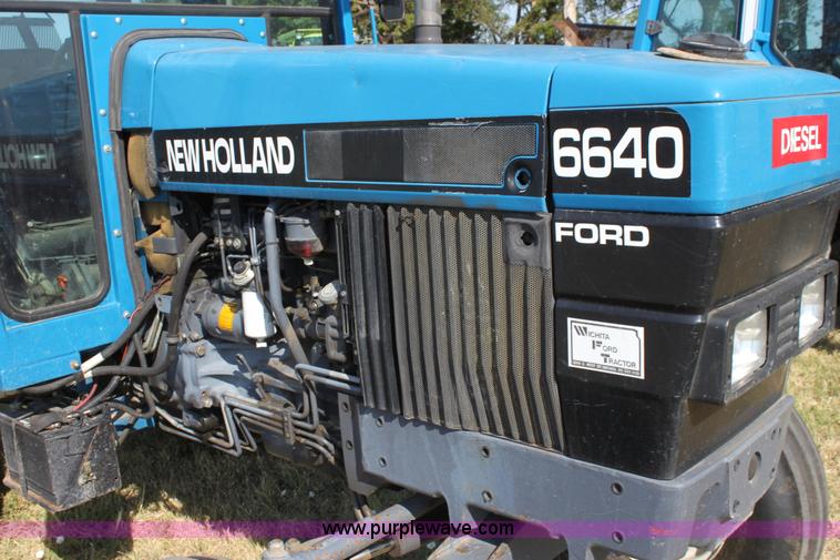 image for item D5297 1990 Ford 6640 tractor