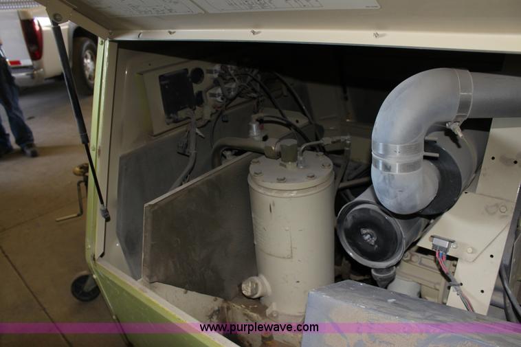 image for item D5302 1993 Ingersoll Rand Prestige Series air compressor