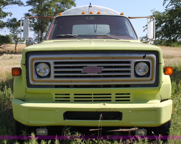 image for item D5303 1979 Chevrolet C70 de-ice truck