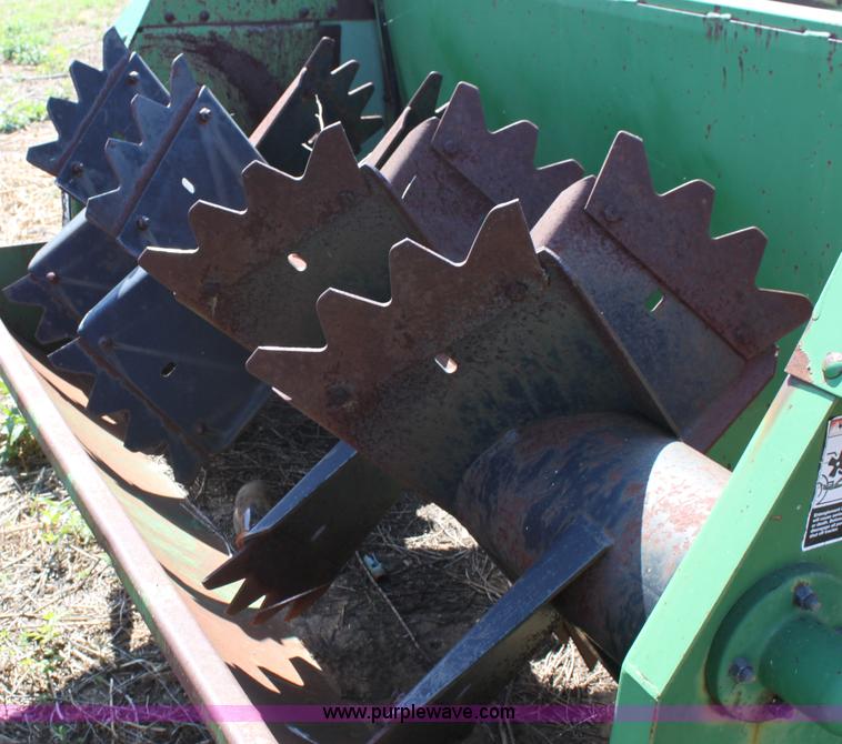 image for item D5304 John Deere 785 manure spreader