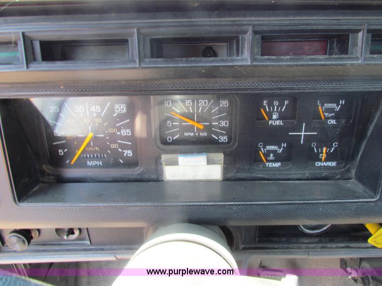 image for item D5312 1997 Ford F800 dump truck