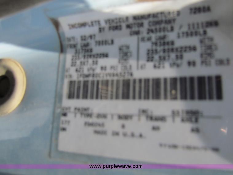 image for item D5312 1997 Ford F800 dump truck