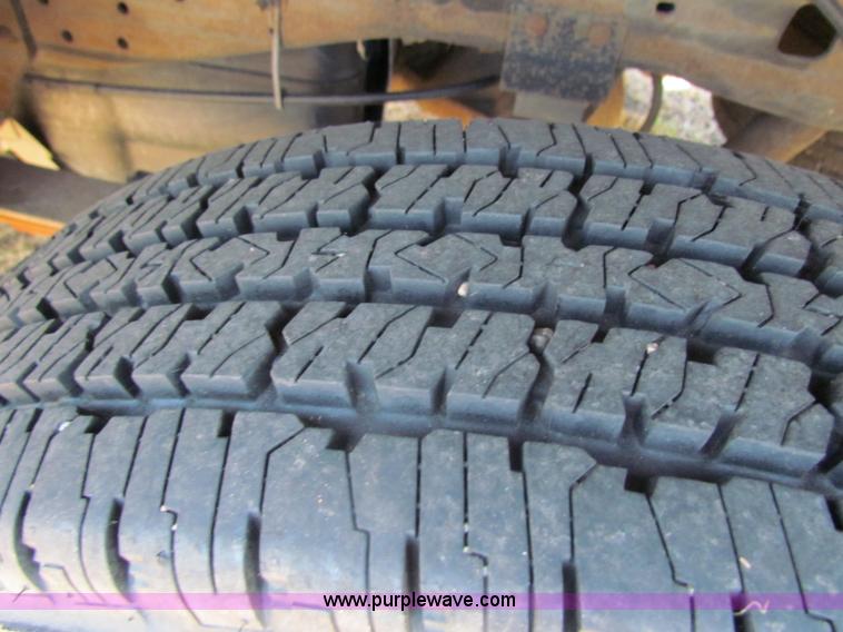 image for item D5320 2003 Ford F250 XL Super Duty SuperCab pickup truck