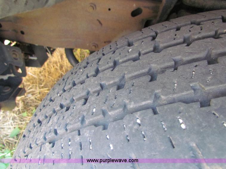 image for item D5320 2003 Ford F250 XL Super Duty SuperCab pickup truck