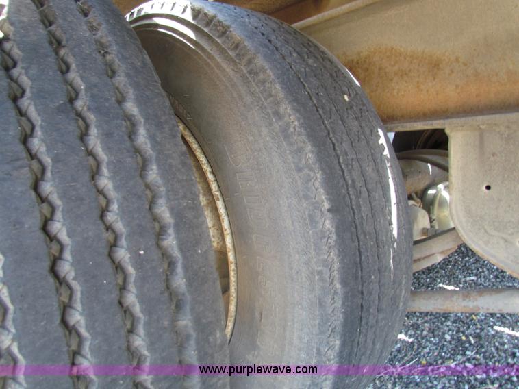 image for item D5321 1997 Dynaweld tandem axle trailer