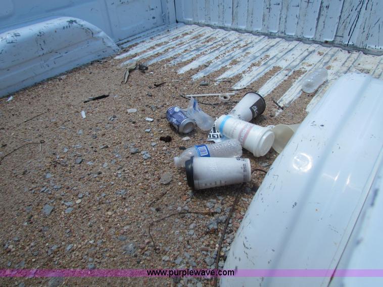 image for item D5322 2005 Chevrolet Silverado 2500 HD pickup truck