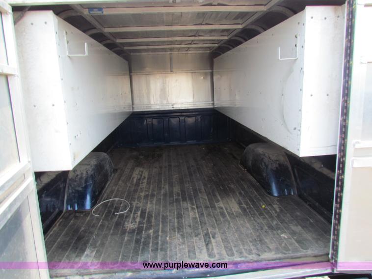 image for item D5323 2000 Chevrolet 2500 LS pickup truck