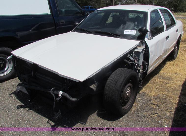 image for item D5324 2006 Ford Crown Victoria