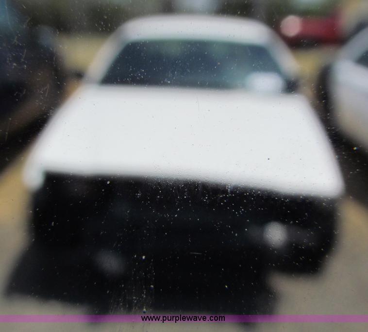 image for item D5324 2006 Ford Crown Victoria