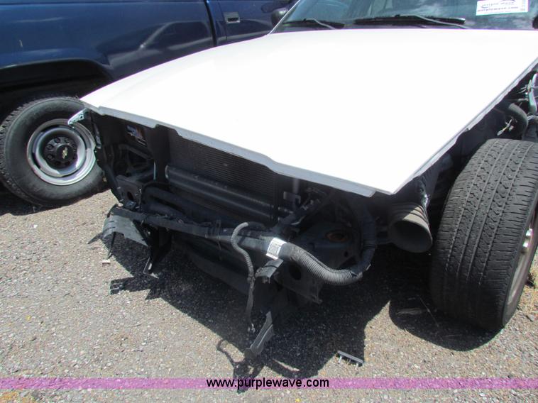 image for item D5324 2006 Ford Crown Victoria