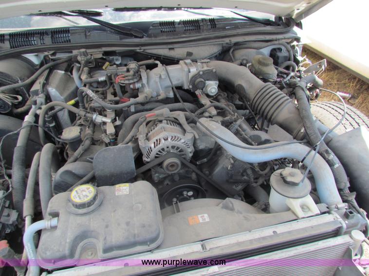 image for item D5324 2006 Ford Crown Victoria