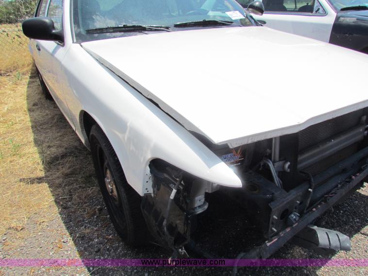 image for item D5324 2006 Ford Crown Victoria