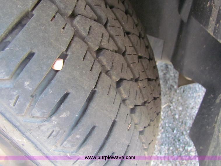 image for item D5324 2006 Ford Crown Victoria