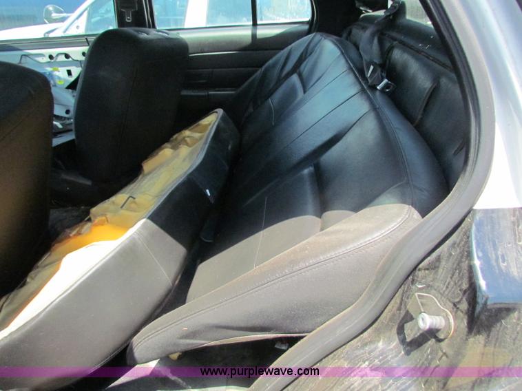 image for item D5325 2008 Ford Crown Victoria