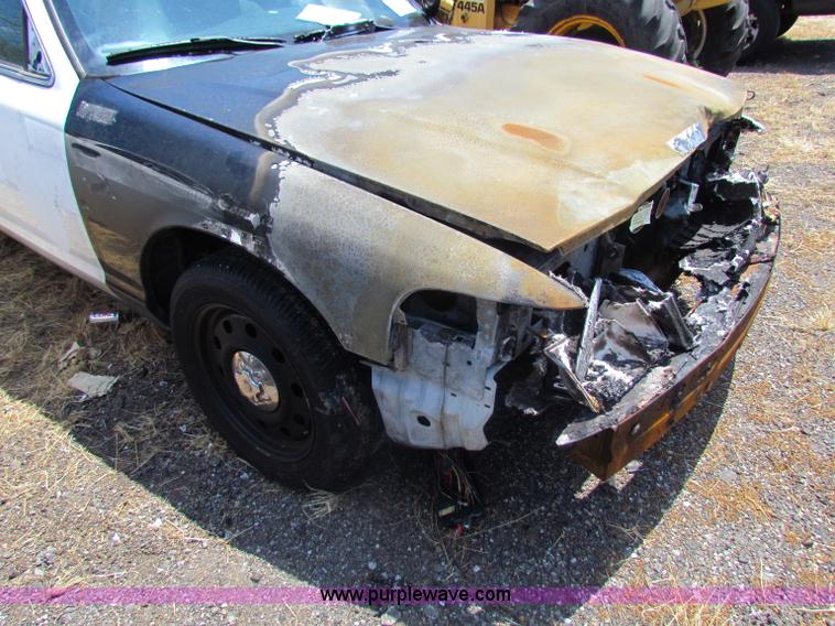 image for item D5325 2008 Ford Crown Victoria