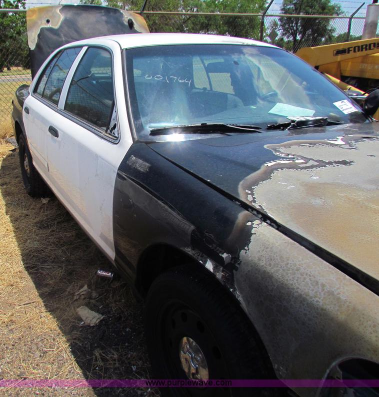 image for item D5325 2008 Ford Crown Victoria