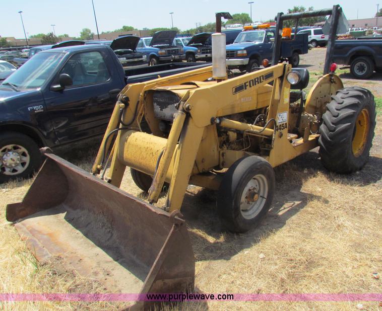 image for item D5326 Ford 445A tractor
