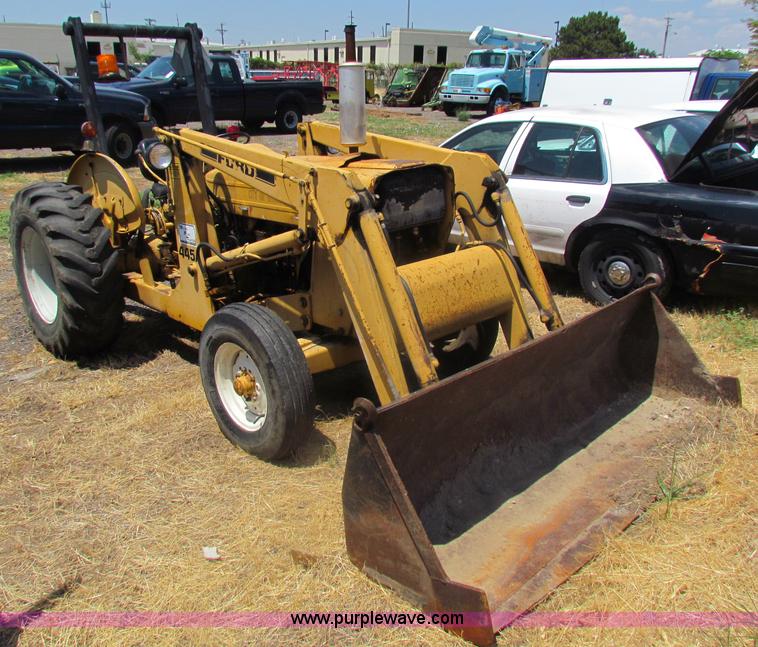 image for item D5326 Ford 445A tractor
