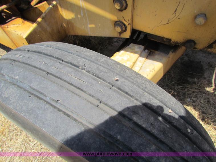 image for item D5326 Ford 445A tractor