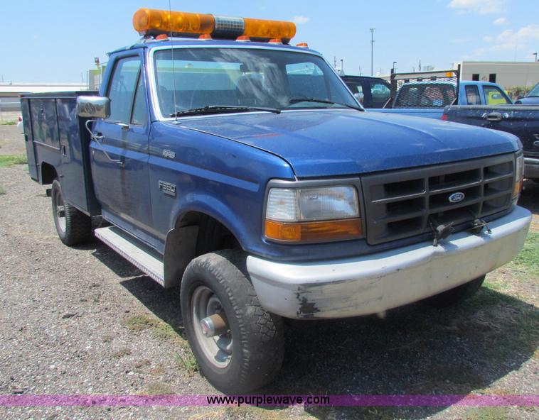 image for item D5328 1994 Ford F350 XL utility pickup truck