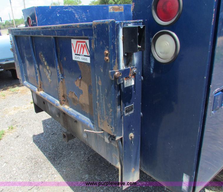 image for item D5328 1994 Ford F350 XL utility pickup truck