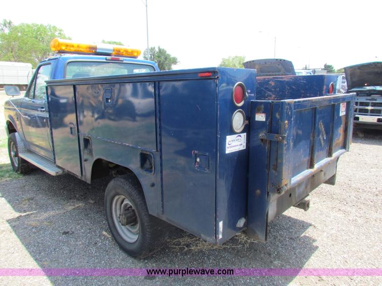 image for item D5328 1994 Ford F350 XL utility pickup truck