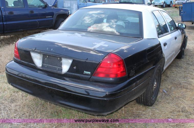 image for item D5330 2009 Ford Crown Victoria Police Interceptor