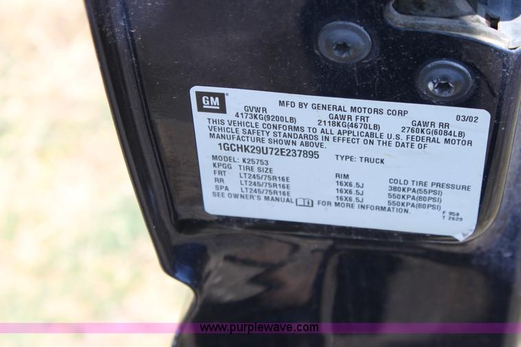 image for item D5331 2002 Chevrolet Silverado 2500 HD extended cab pickup truck