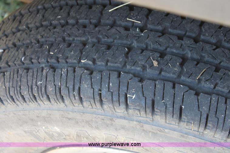 image for item D5331 2002 Chevrolet Silverado 2500 HD extended cab pickup truck