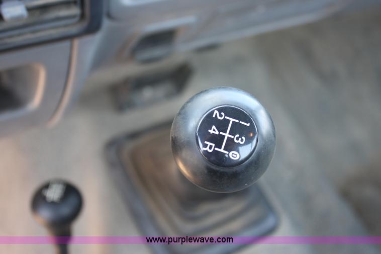 image for item D5333 1996 Ford F350 XL utility pickup truck