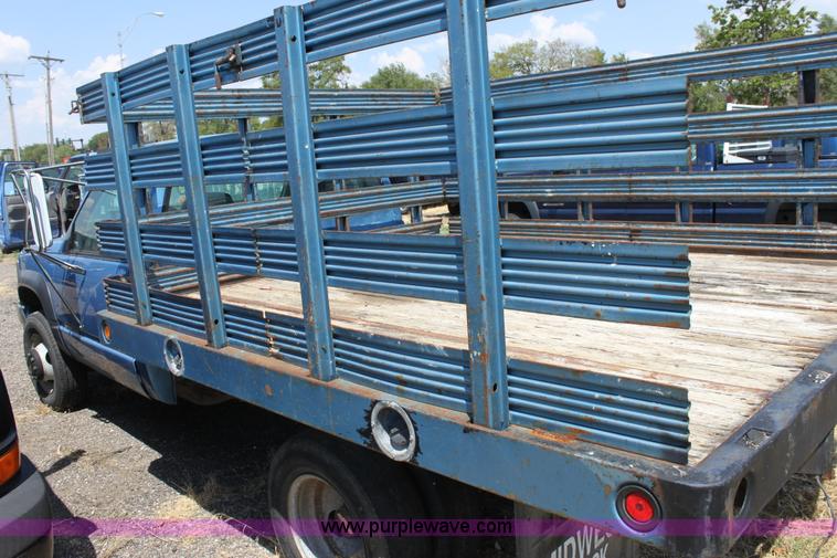 image for item D5334 1996 Chevrolet Cheyenne K3500 flatbed pickup truck