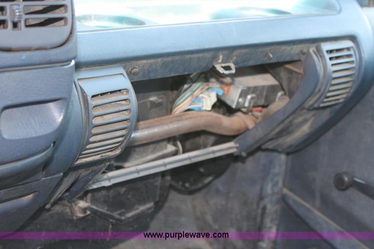 image for item D5334 1996 Chevrolet Cheyenne K3500 flatbed pickup truck