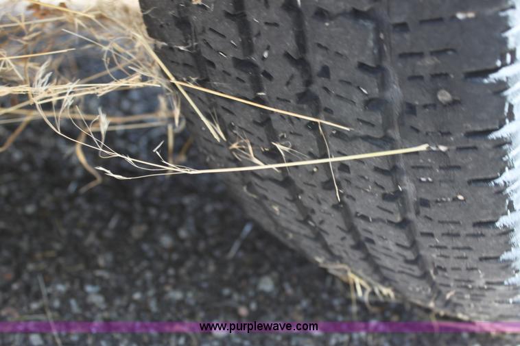 image for item D5335 2003 Chevrolet G2500 Express cargo van