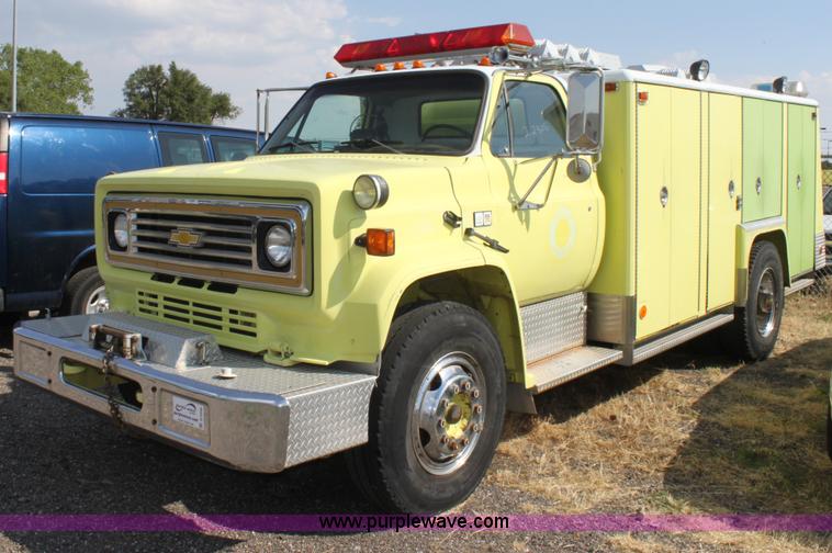 image for item D5336 1984 Chevrolet C70 lighting truck