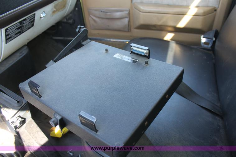 image for item D5336 1984 Chevrolet C70 lighting truck