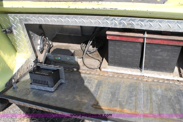 image for item D5336 1984 Chevrolet C70 lighting truck