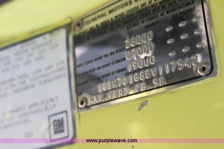 image for item D5336 1984 Chevrolet C70 lighting truck