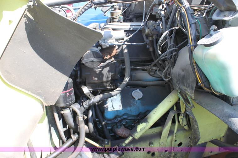 image for item D5336 1984 Chevrolet C70 lighting truck