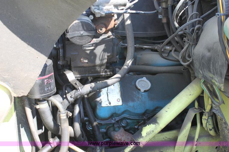 image for item D5336 1984 Chevrolet C70 lighting truck