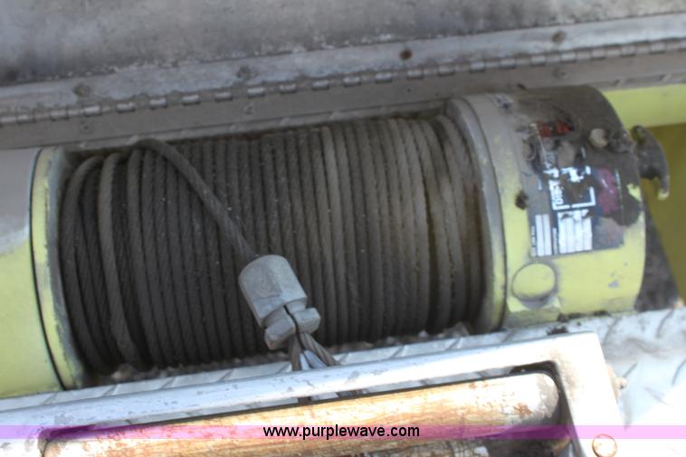 image for item D5336 1984 Chevrolet C70 lighting truck