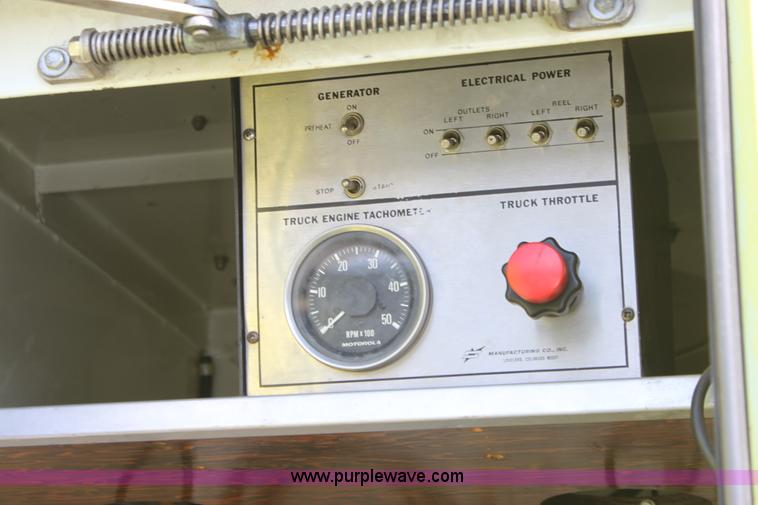 image for item D5336 1984 Chevrolet C70 lighting truck