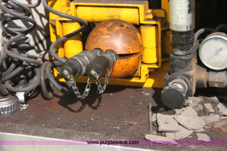 image for item D5336 1984 Chevrolet C70 lighting truck