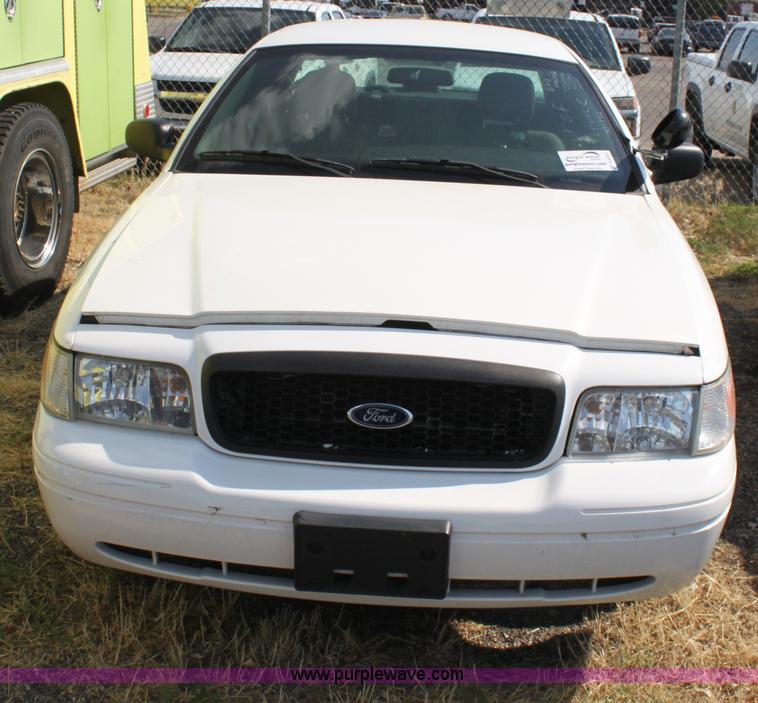 image for item D5337 2006 Ford Crown Victoria Police Interceptor
