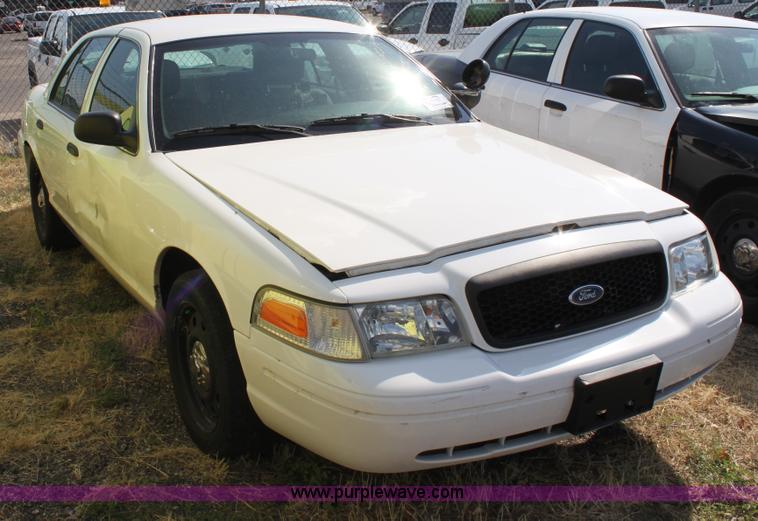 image for item D5337 2006 Ford Crown Victoria Police Interceptor