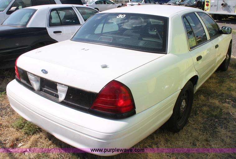 image for item D5337 2006 Ford Crown Victoria Police Interceptor
