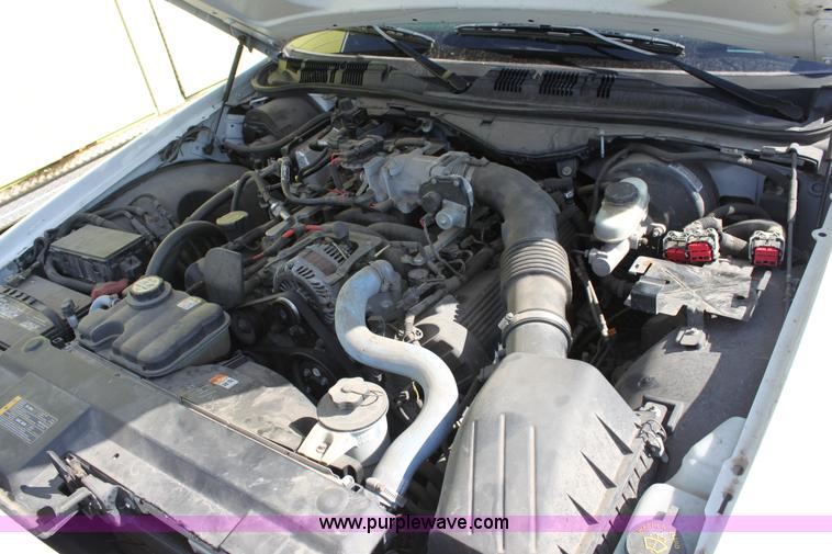 image for item D5337 2006 Ford Crown Victoria Police Interceptor