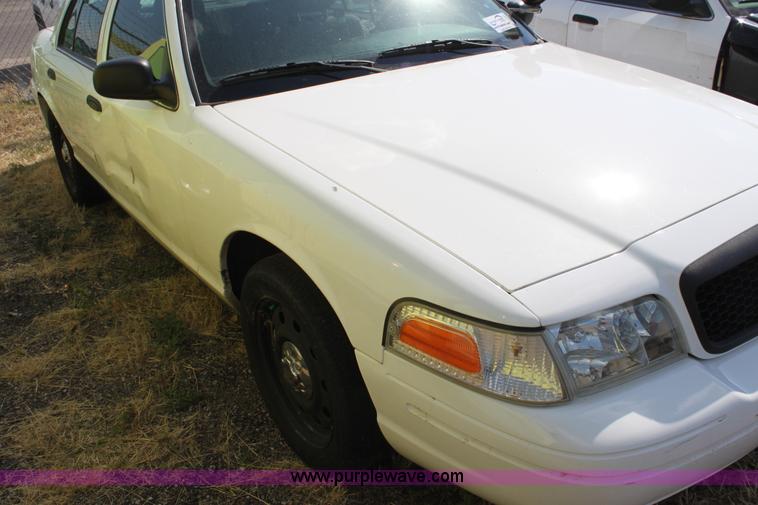 image for item D5337 2006 Ford Crown Victoria Police Interceptor