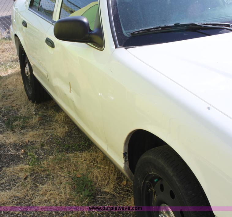image for item D5337 2006 Ford Crown Victoria Police Interceptor